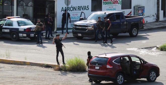 La detención de un hijo de ‘El Chapo’ desata el caos en la ciudad mexicana de Culiacán y precipita su liberación
