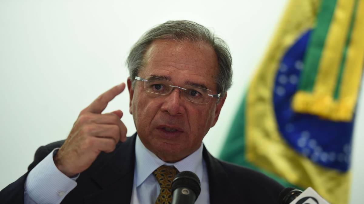 Bolsonaro frena sus reformas económicas por miedo al contagio de las protestas