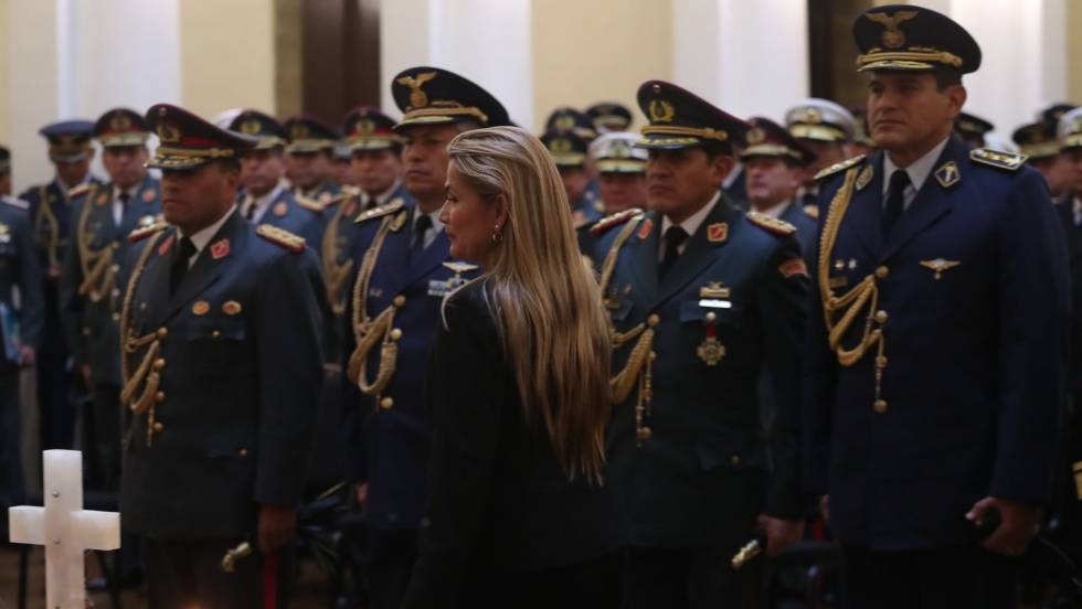 El nuevo Gobierno ultraconservador de Bolivia busca enterrar la herencia de Morales