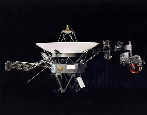 Recibe la NASA el primer mensaje enviado por la Voyager 2 desde fuera del sistema solar