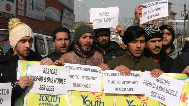 Cortar Internet durante grandes protestas se convierte en tendencia internacional: el caso de India es un precedente peligroso