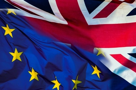Reino Unido prepara acuerdo comercial con EU, a unas horas de dejar la Unión Europea