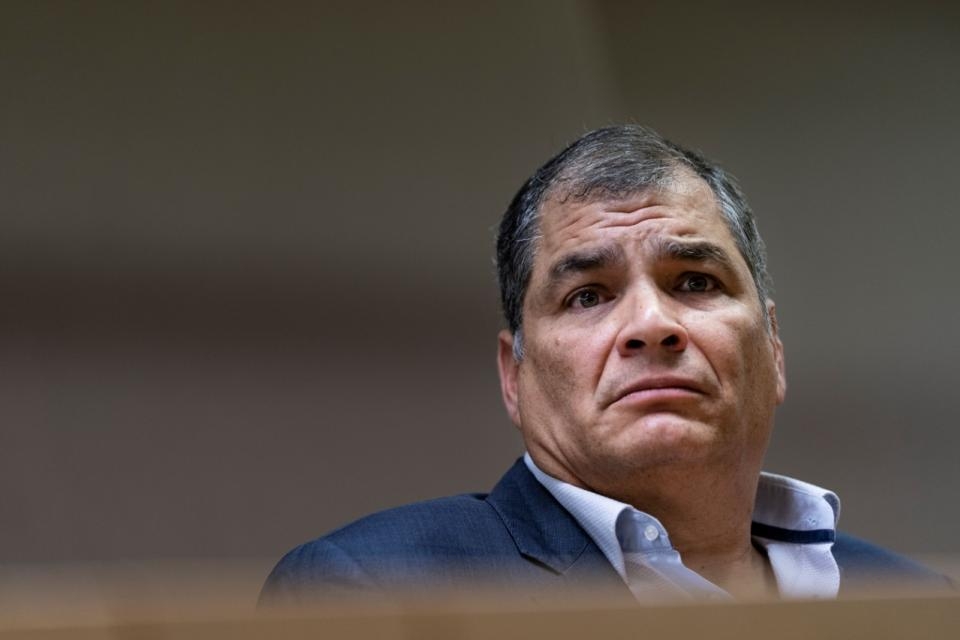 3b6d35578bcb23b6f91a3372a509f940 Rafael Correa fue condenado y proscripto