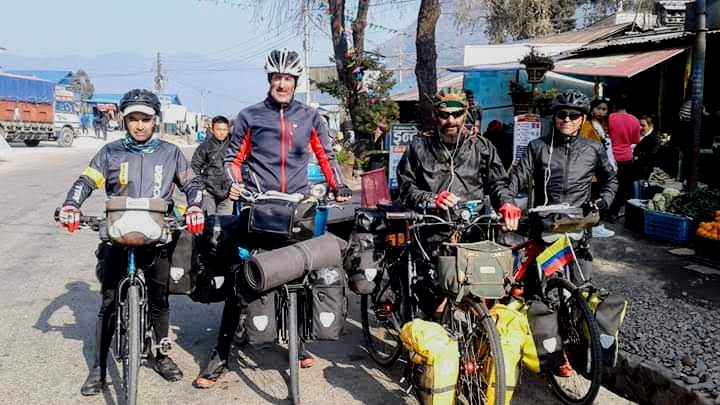 Pandemia, xenofobia y guerra religiosa viven 80 colombianos en India