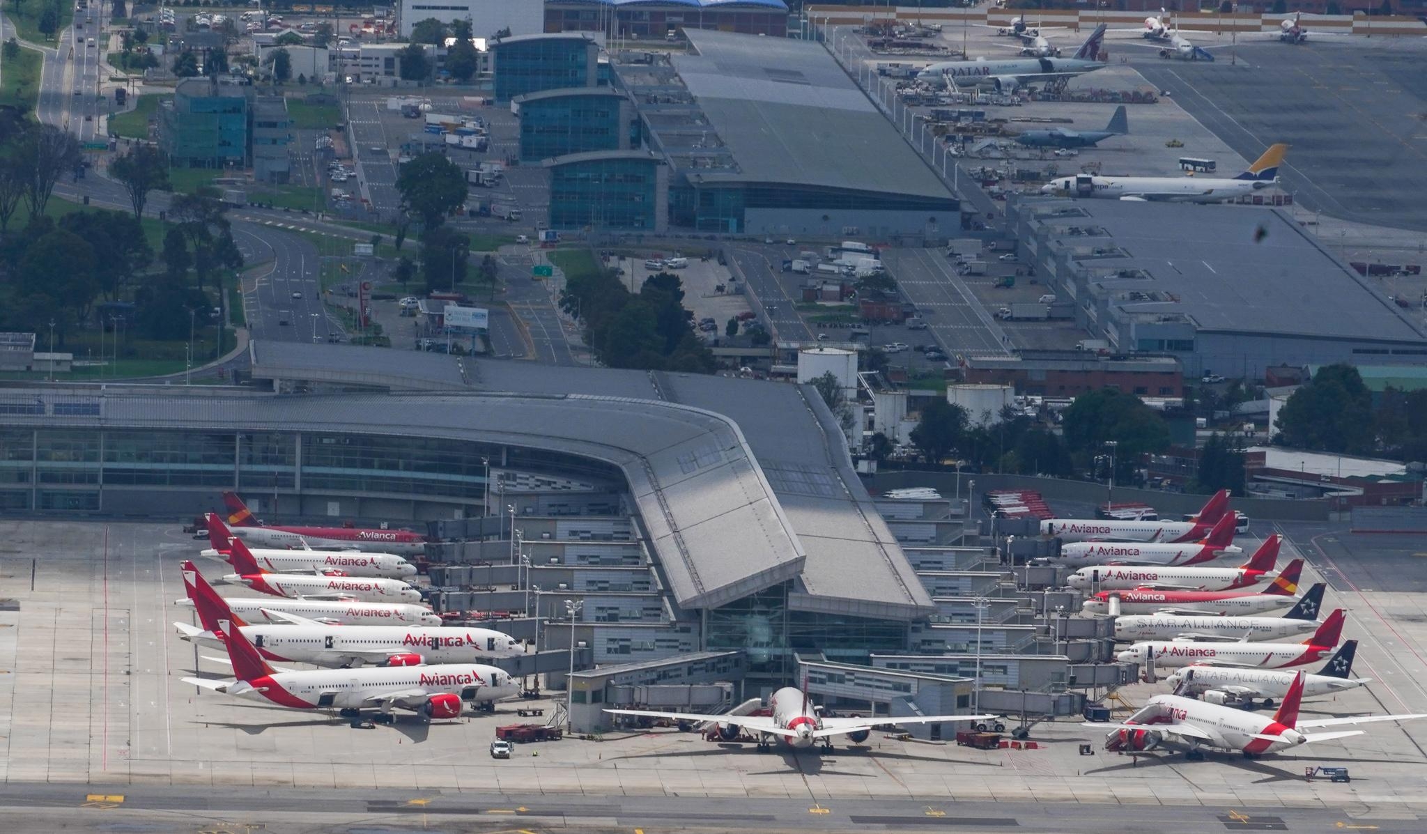 Avianca, la segunda aerolínea más grande de América Latina, se declara en quiebra voluntaria por el covid-19