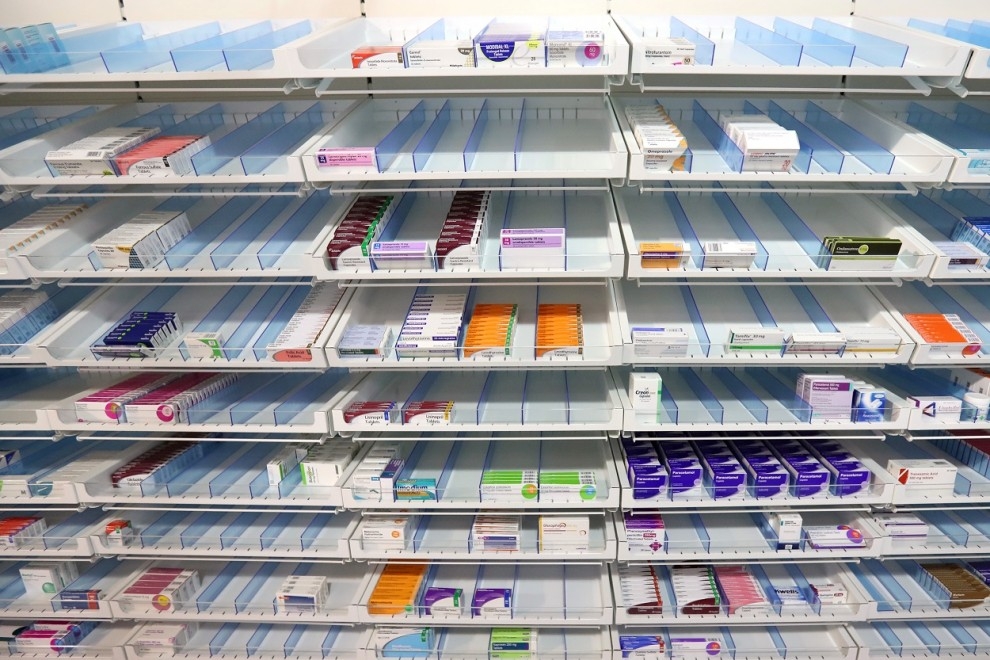 Las dudosas prácticas de la industria farmacéutica que ha de librarnos del virus