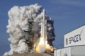 SpaceX y la privatización del espacio