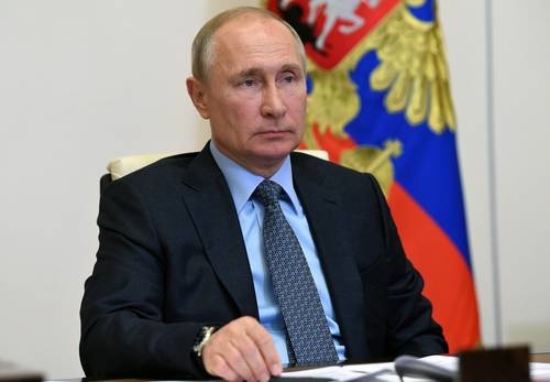 Putin diagnostica los disturbios en EU y proclama a Rusia como rey de los cielos