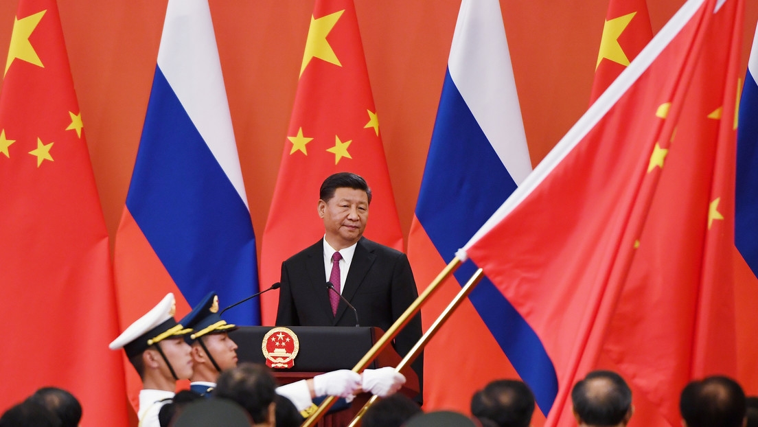 Medios japoneses: China y Rusia desdolarizan su comercio para avanzar hacia una “alianza financiera”