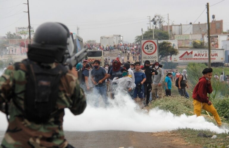 75ea184a3cdccb62c53ea2aed425cf21 Perú: la ley agraria vino con muertos
