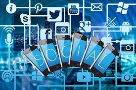 Vasant Dhar, de la Universidad de NY, recomienda nacionalizar Facebook y Twitter como bienes comunes