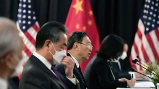 China y EE.UU. se cantan las cuarenta en público