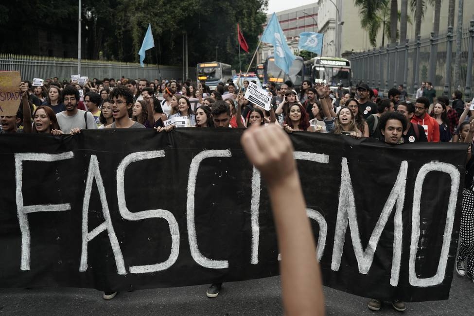 50d2d5d611cae42ab7b4a555c8b305f2 Si todo es facismo, ¿qué es el fascismo?