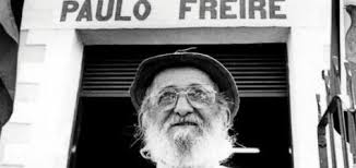 Freire: pedagogía popular de la revolución permanente