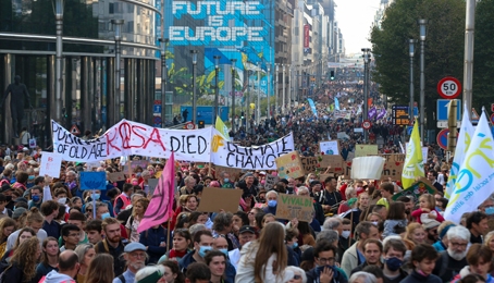 1aef7faf77cb305b0e2bac71a94d6056 Miles exigen en Bélgica medidas más audaces contra el cambio climático