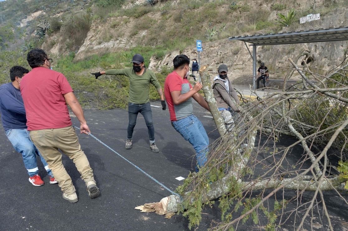 Refuerzan protestas indígenas y campesinas en Ecuador