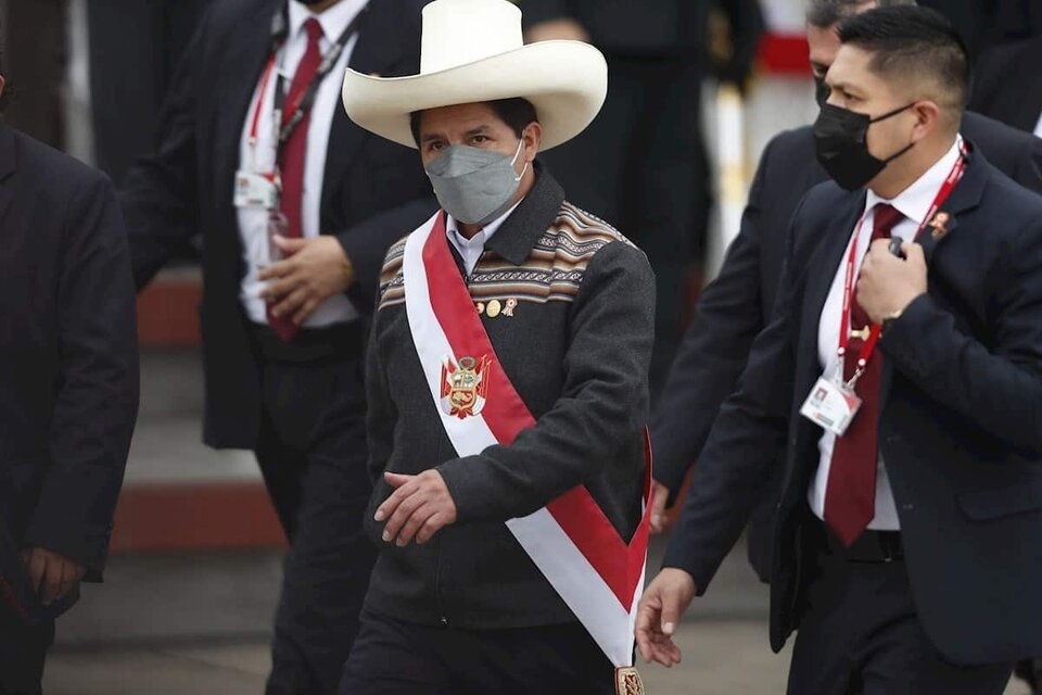 Perú: la ultraderecha promueve el golpe parlamentario contra Pedro Castillo