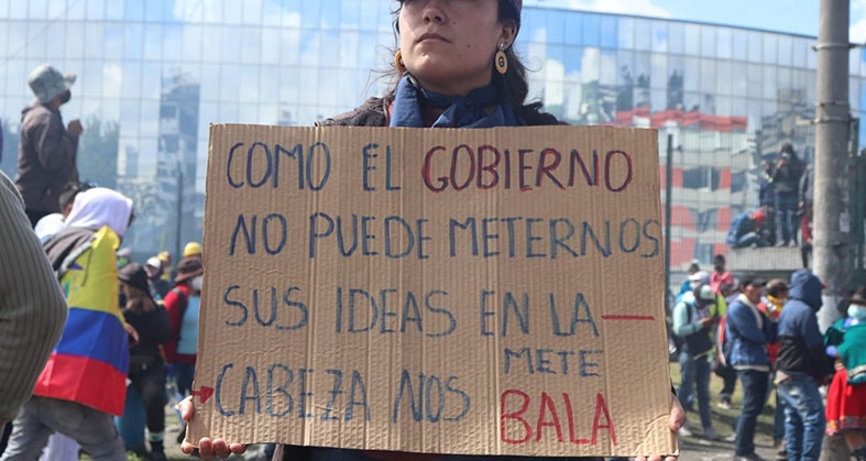 Tras 12 días de paro el Gobierno mantiene su libreto: represión indiscriminada