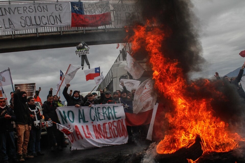 Trabajadores de la mayor empresa de cobre del mundo iniciaron un paro en Chile