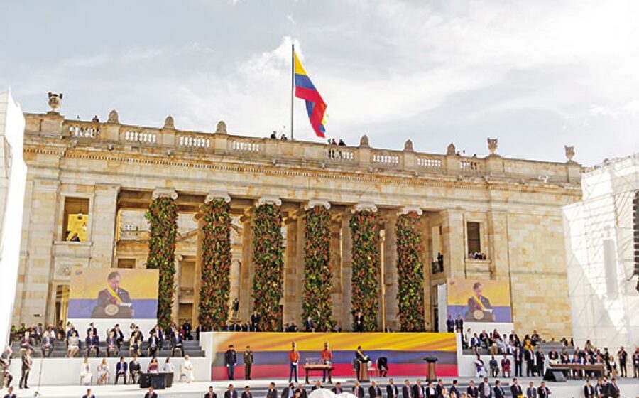 307a12732c11a91d47717106d0e9e75a_XL Un día histórico