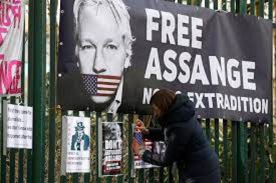 EU contra Assange: diluvio de maldad