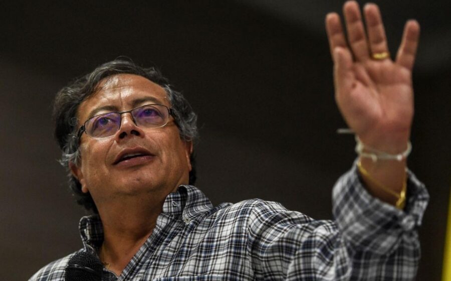 Petro anuncia que en “cuestión de días” planteará un cese al fuego multilateral en Colombia