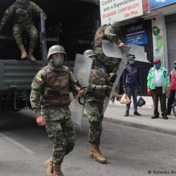 9a36223232c401875406f8a09806ace6_XL Pugna de poderes y lucha política en Ecuador