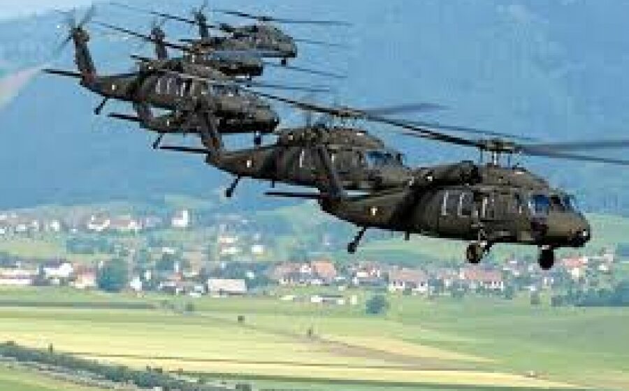 Tres helicópteros