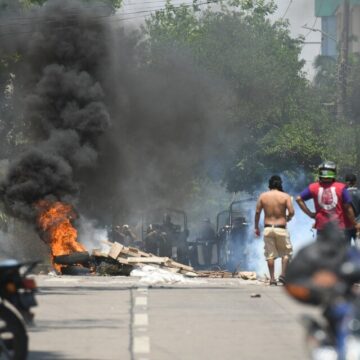 Bolivia: Santa Cruz continúa el paro y da 72 horas de plazo para la liberación de detenidos