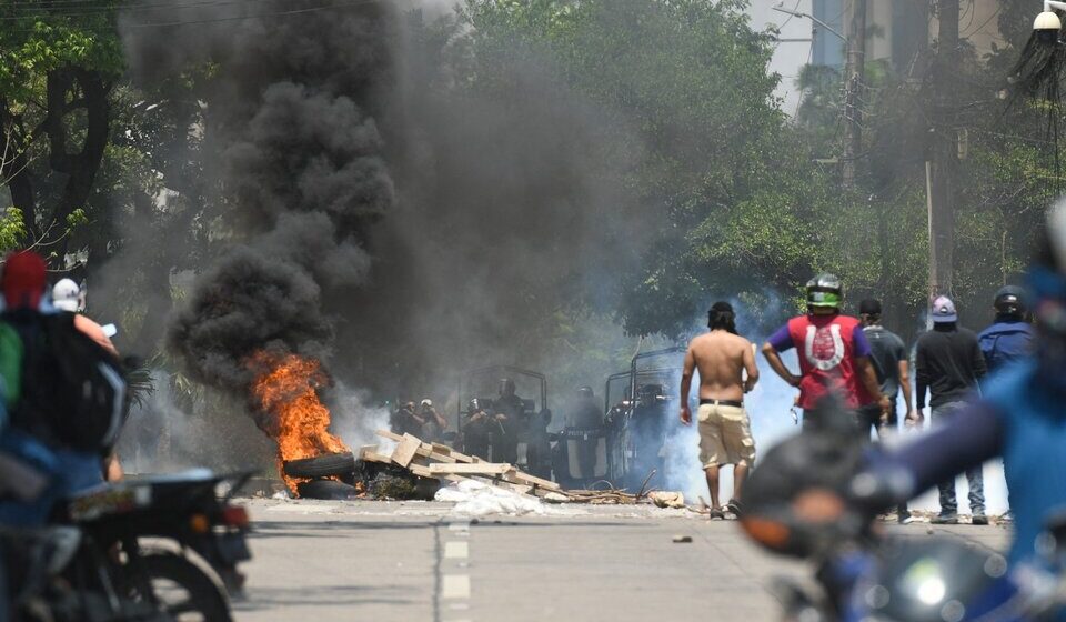 Bolivia Bolivia: Santa Cruz continúa el paro y da 72 horas de plazo para la liberación de detenidos