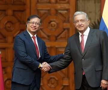 AMLO y Petro convocan a rediseñar política antidrogas en Latinoamérica