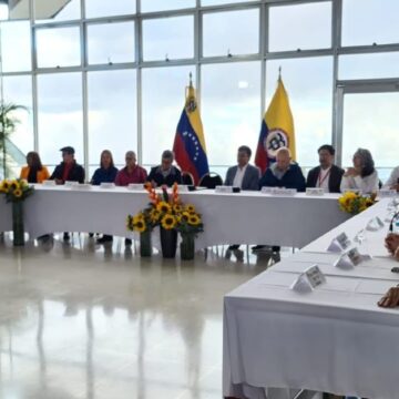 Una negociación de paz con sabor a sancocho
