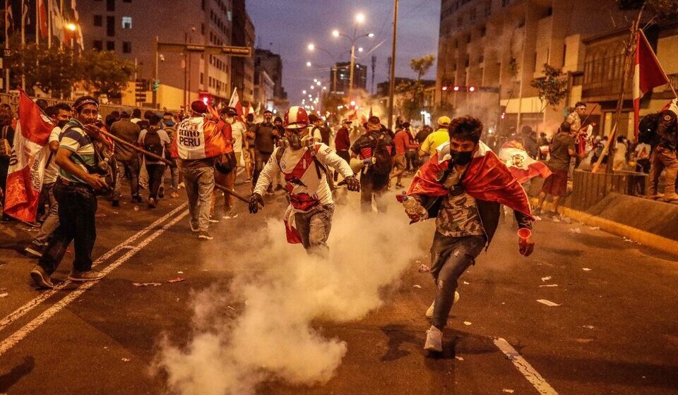 Perú Crecen la polémica y las protestas por la caída de Pedro Castillo