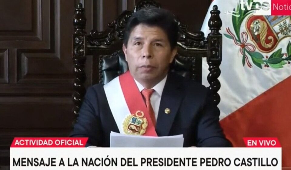 Perú: De los intentos de destituir a Pedro Castillo al abrupto desenlace