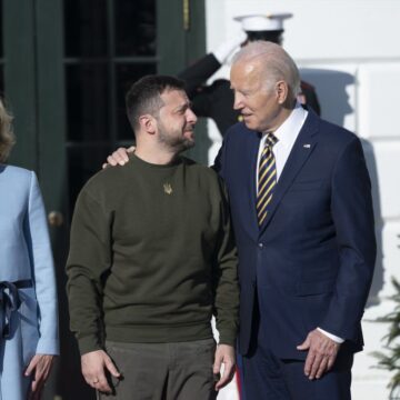 La visita de Zelenski a EEUU muestra quién maneja las riendas en la guerra de Ucrania 