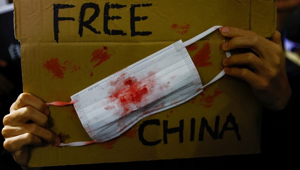 Xi Jinping alivia las restricciones por la covid en China aunque mantiene la represión contra la protesta social