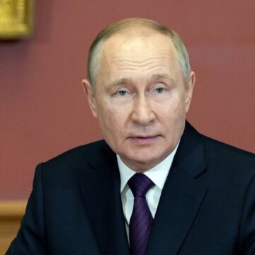 Rusia prohíbe exportar petróleo a los países que impongan un tope a su precio