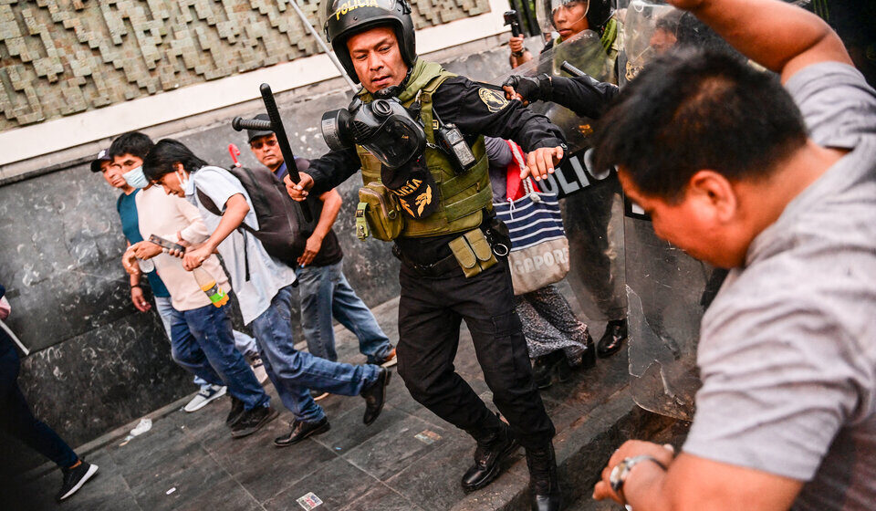 Perú: la represión ya se cobró 21 vidas