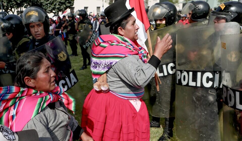 Llegan manifestantes a Lima para la gran marcha nacional
