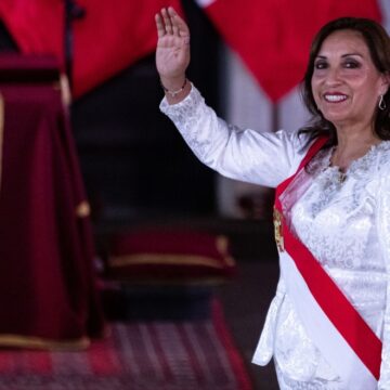 Perú: Boluarte se aferra al poder y construye un enemigo interno para justificar la represión