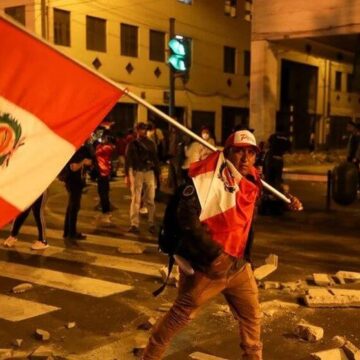 Masacre en Perú. La democracia en guerra contra los pueblos
