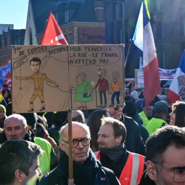 Francia: nueva protesta contra la reforma previsional de Macron