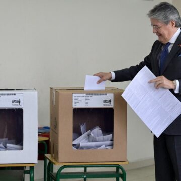 Ecuador eligió autoridades locales y se pronunció sobre la extradición