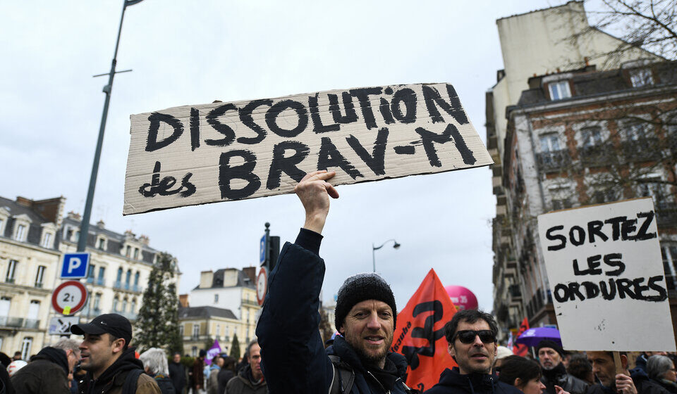 Francia: protestas y represión por la reforma previsional