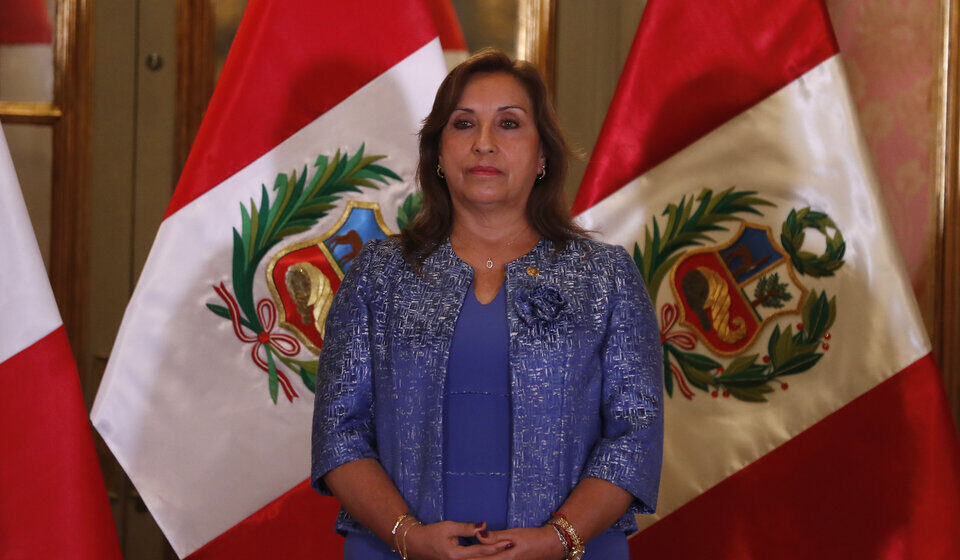 Perú: la presidencia de Dina Boluarte cumple cien días