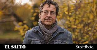 George Monbiot: “Me resulta muy difícil imaginar cómo vamos a sobrevivir hasta final de siglo”