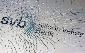 Una crisis no solo bancaria