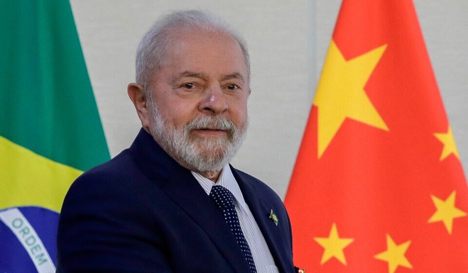Lula viaja a China buscando retomar el protagonismo internacional de Brasil