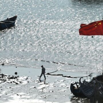 China simuló ataques contra objetivos clave en Taiwán en su segundo día de maniobras
