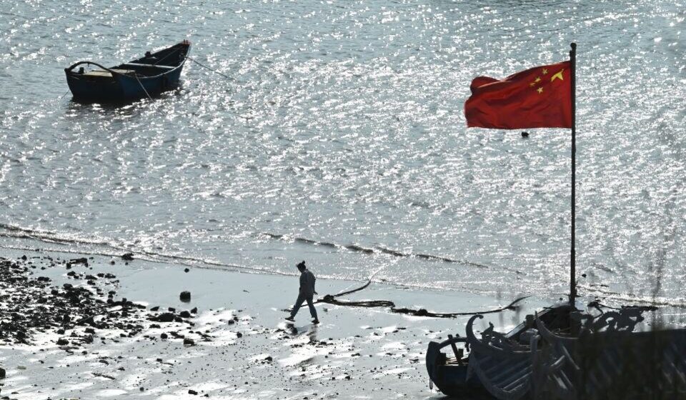 China simuló ataques contra objetivos clave en Taiwán en su segundo día de maniobras